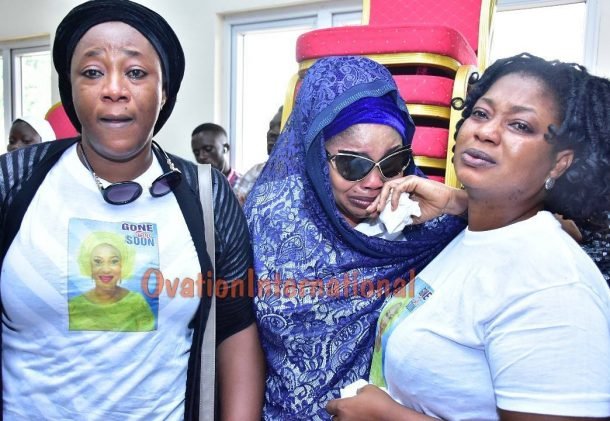 Lola Alao and other actresses