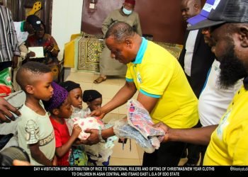 Pastor Feeds 5000 People… Storms 18 Local Govt Areas In Edo State With Relief Materials