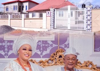 Late Alaafin’s 3 Young Wives Flaunt New Houses