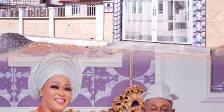 Late Alaafin’s 3 Young Wives Flaunt New Houses
