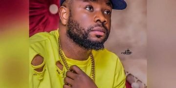 Itele Finally Accepts To Be A Responsible Father…Visits Abandoned Kids