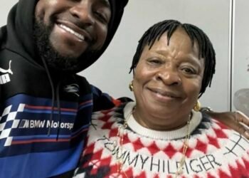 This is What Davido Told Wizkid’s Mum At First Meeting