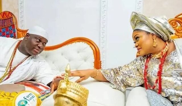 Ooni Finally Dumps Naomi, Marries New Wife