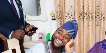 Davido, Chioma Make First Public Appearance (Photos)