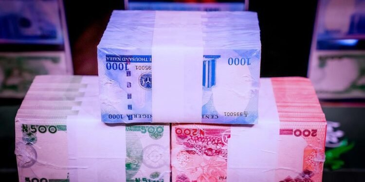 Photo News:President Buhari Launches Newly Redesigned Naira Notes
