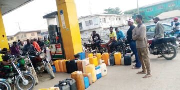 Nigeria’s petrol subsidy removal takes effect as fuel price jumps over N500