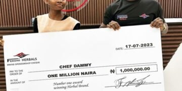 Chef Dammy Receives N1 Million From Businessman (Photos)