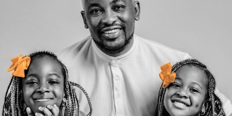 OAP Do2tun Breaks Down In Tears Over Dbanj’s Family’s Stance On His Kids Custody