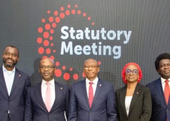 Shareholders Praise Sterling HoldCo Performance And Leadership