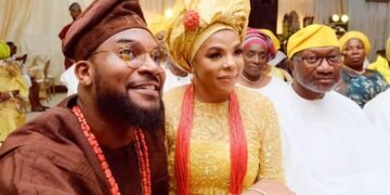 Meet Femi Otedola’s Sisters Who Are Twins…One Of Them Is Kunle Remi’s Mother-in-law (Video)