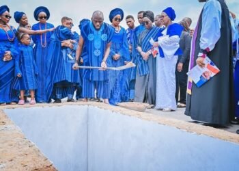 Akeredolu Buried…Ayedatiwa Reveals Secrets They Shared