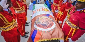 Akeredolu Buried…Ayedatiwa Reveals Secrets They Shared