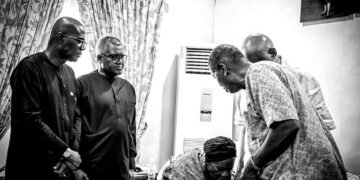Pastor Adeboye Visits Herbert Wigwe’s Aged Parents
