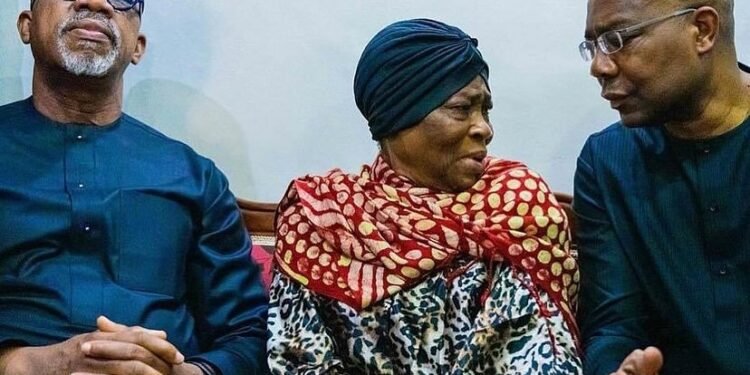 Herbert Wigwe: Aliko Dangote, Aig Imokhuede, Dapo Abiodun, Atedo Peterside, Others Pay Condolence Visit To Late Access CEO’s Parents