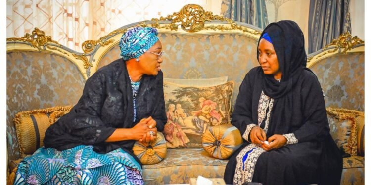 Tinubu’s Wife Visits Yar’Adua’s Widow