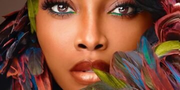 Toke Makinwa Says, “I’m Not Married Yet, Still Single”