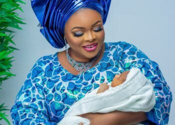 Dayo Amusa Unveils Baby’s Name…Lambasts Those Asking For Its Dad