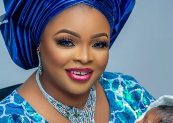 Dayo Amusa Unveils Baby’s Name…Lambasts Those Asking For Its Dad