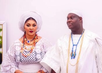 Meet Ooni of Ife, Oba Adeyeye Ogunwusi And Queen Tobi’s  Set Of Twins