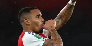 Premier League: Arsenal Overcome Ipswich 1-0 in Saka's Absence to Close Gap on Liverpool