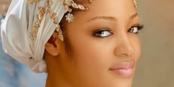 Video: Naomi’s Mum Weeps