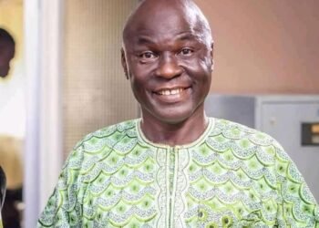 Tears as ‘Abattoir’ Star Baba Gbenro Laid To Rest in Ogbomoso