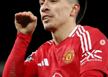 Lisandro Martinez's Lucky Strike Seals Manchester United's 1-0 Win Over Fulham