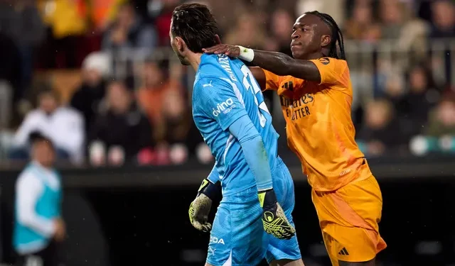 La Liga: Real Madrid Stages Late Comeback To Defeat Valencia 2-1 Despite Vinícius Júnior’s Red Card