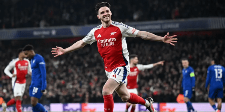 Premier League: Liverpool Dominate Ipswich To Maintain Lead As Arsenal Snatch Dramatic Win At Wolves