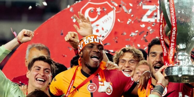 Galatasaray’s League Title: Victor Osimhen Celebrates With Daughter, Girlfriend