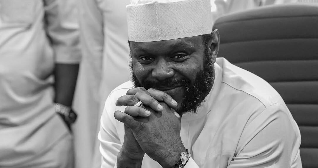 Seyi Tinubu Celebrates Wife At Wedding Anniversary