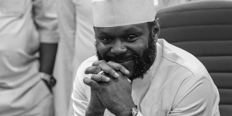 Seyi Tinubu Celebrates Wife At Wedding Anniversary