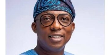 Lagos Seals Off Property After Untreated Sewage Pollutes Public Road in Lekki