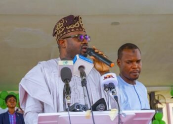 FG Sets Public Holidays for Christmas, New Year Celebrations