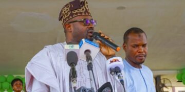 FG Sets Public Holidays for Christmas, New Year Celebrations