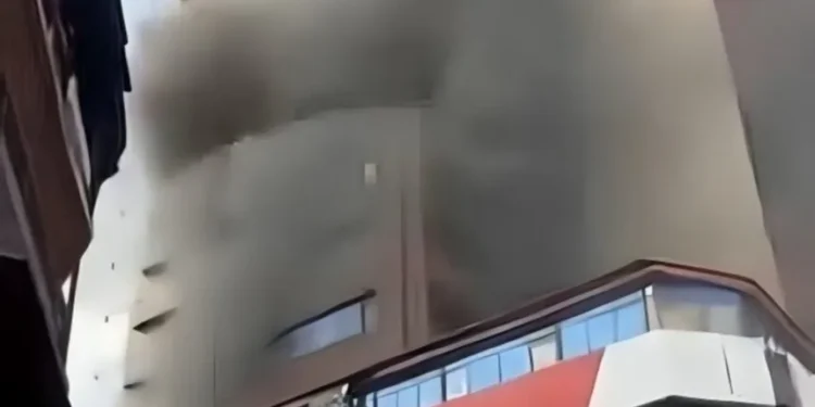 Fire Ravages Multi-Storey Plaza On Lagos Island