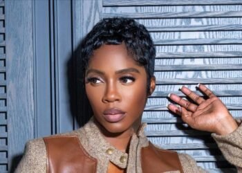 “With My Full Chest, E No Go Better For You” — Tiwa Savage Warns Critic