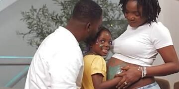 Adekunle Gold, Simi Welcome Twins