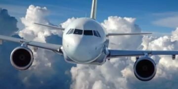 Middle East Flight Services Gradually Resume After Regional Attacks