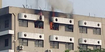 Fire Engulfs Section Of Federal Secretariat In Abuja