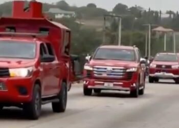 Fire Service Controller-General Returns To Kogi In Convoy For ‘Royal Blessings’ (VIDEO)