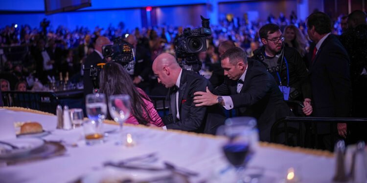 US Authorities Investigate Shooting At High-Profile Washington Dinner Location