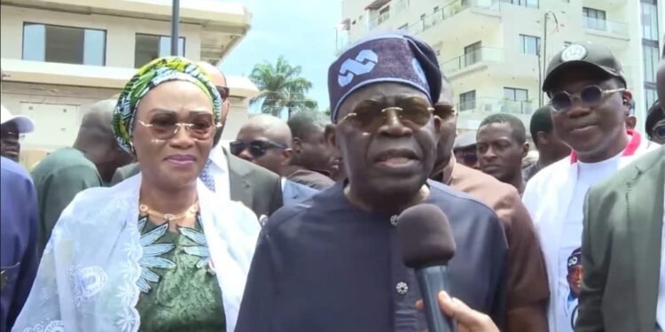 APC Presidential Primary Begins As Tinubu, Wife Cast Votes In Lagos