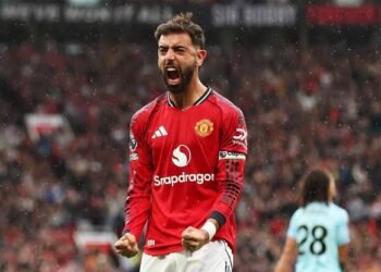 Fernandes Leads United To Win, Spurs Survive As West Ham Relegated