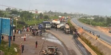 Six Dead, Eight Rescued in Lagos-Ibadan Expressway Tanker Crash