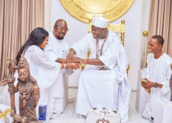 Baba Ijesha Receives Chieftaincy Title, Brand-New Car From Ooni Of Ife