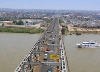 FG Orders Closure Of First Niger Bridge