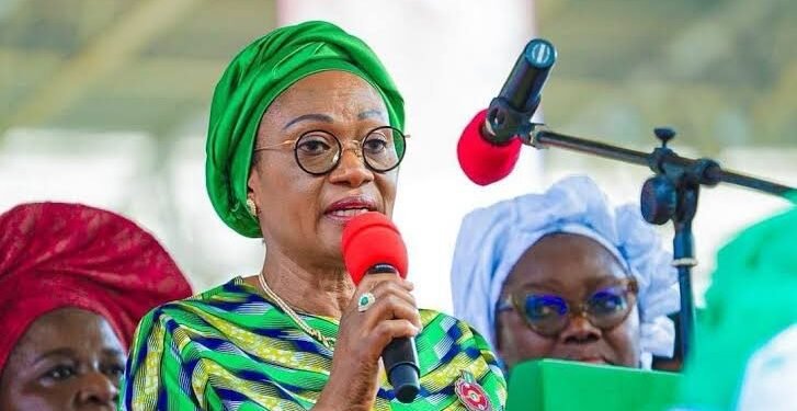 Vote For My Husband In 2027, I Want To Enjoy Nigeria At Old Age — Remi Tinubu
