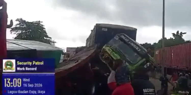 Otedola Crash Worsens Lagos-Ibadan Expressway Traffic Congestion